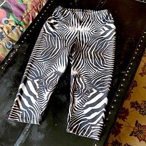 Pineapple Clothing Ellie Yoga Capri legging zebra